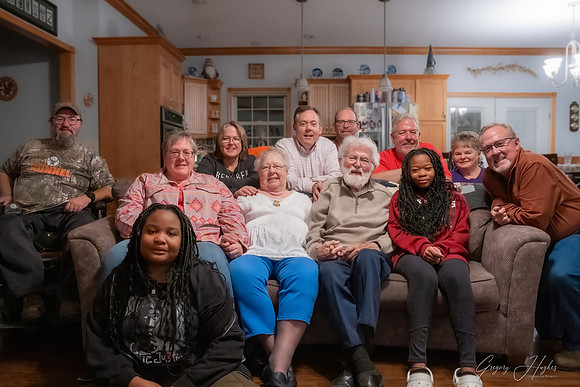 20231118 Extended Family at E. Frank's 90th Surprise BDay